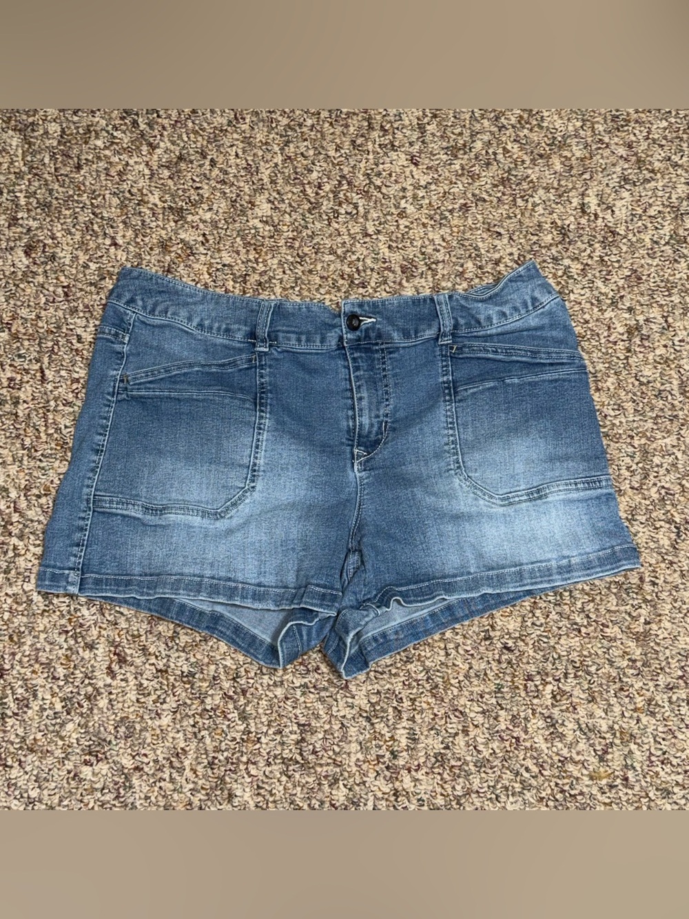 UNIONBAY Women's juniors size 17 shorts Blue Denim‎ Shorts